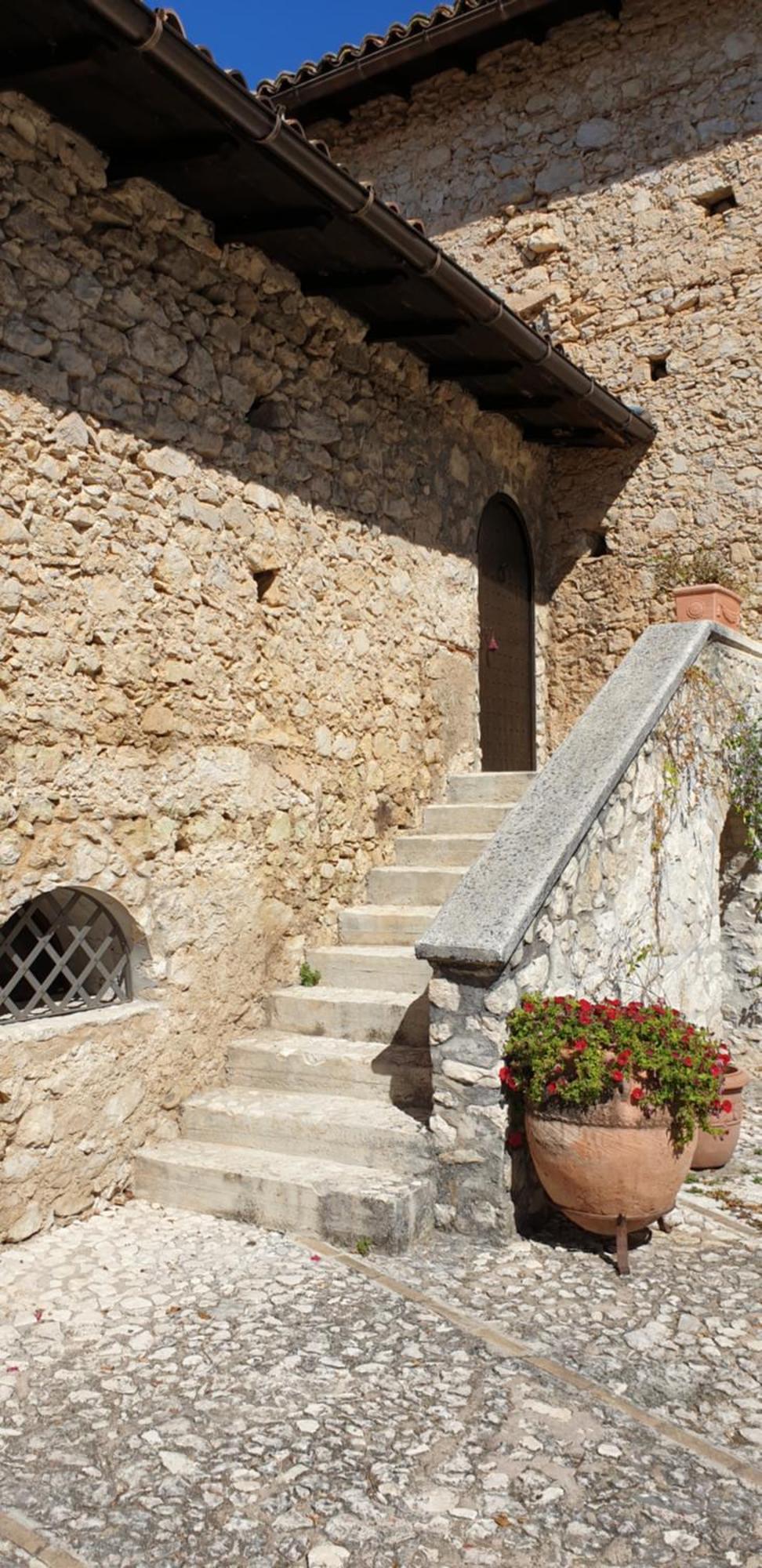 Rocca Lorenizo Pacentro Room photo